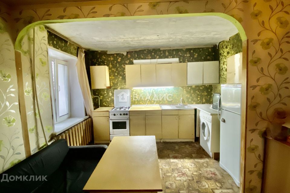 Продаётся 4-комнатная квартира, 75.7 м²