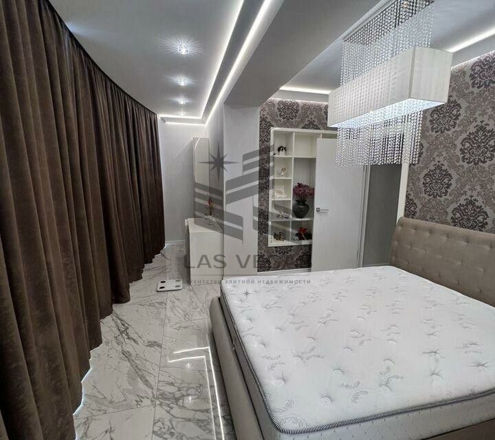 Сдаётся 4-комнатная квартира, 110 м²