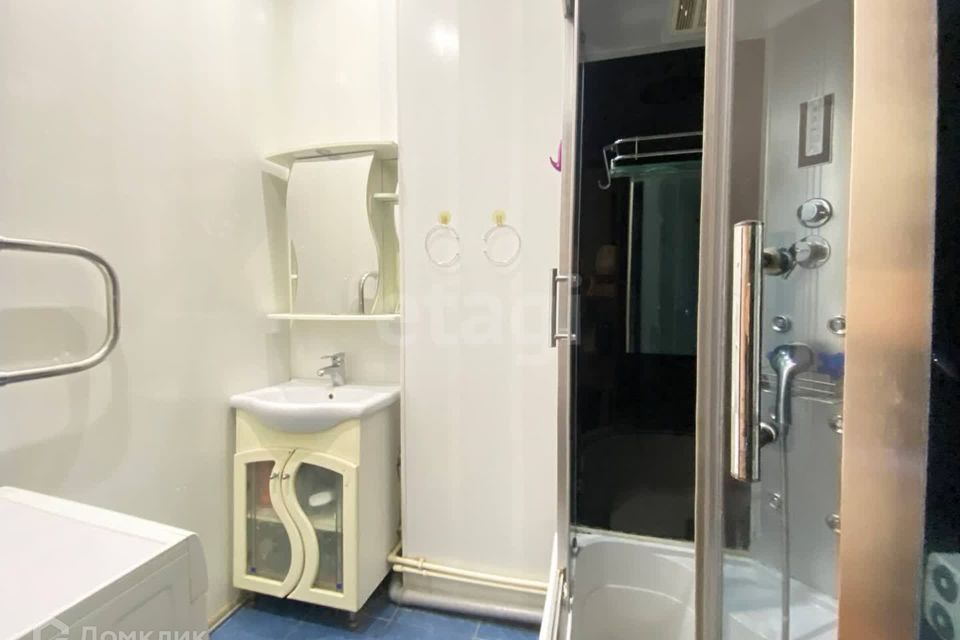Продаётся 2-комнатная квартира, 71.2 м²