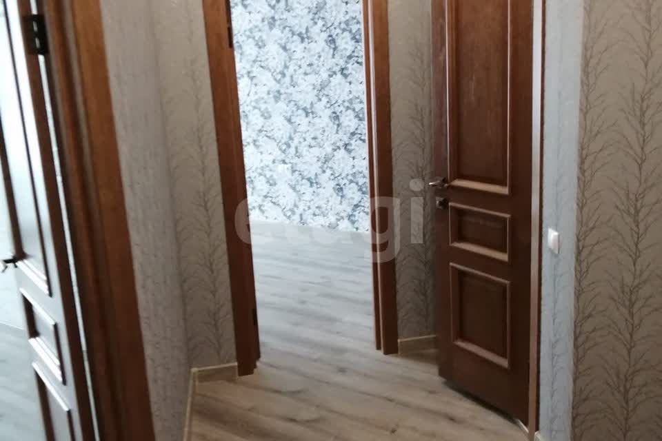 Продаётся 1-комнатная квартира, 49 м²