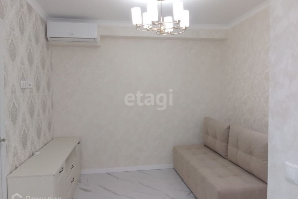 Продаётся 1-комнатная квартира, 35.7 м²