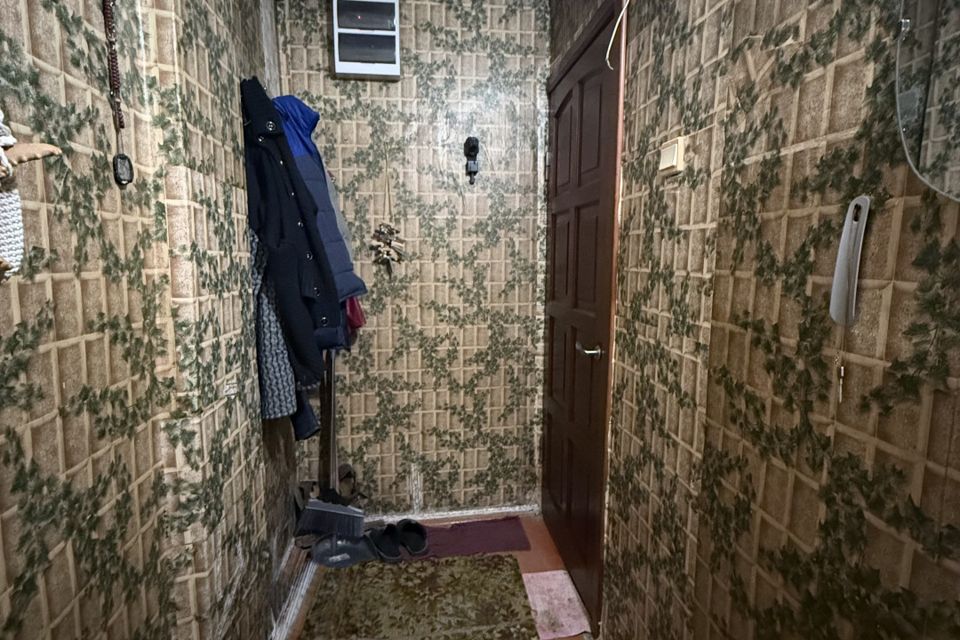 Продаётся 3-комнатная квартира, 41.6 м²