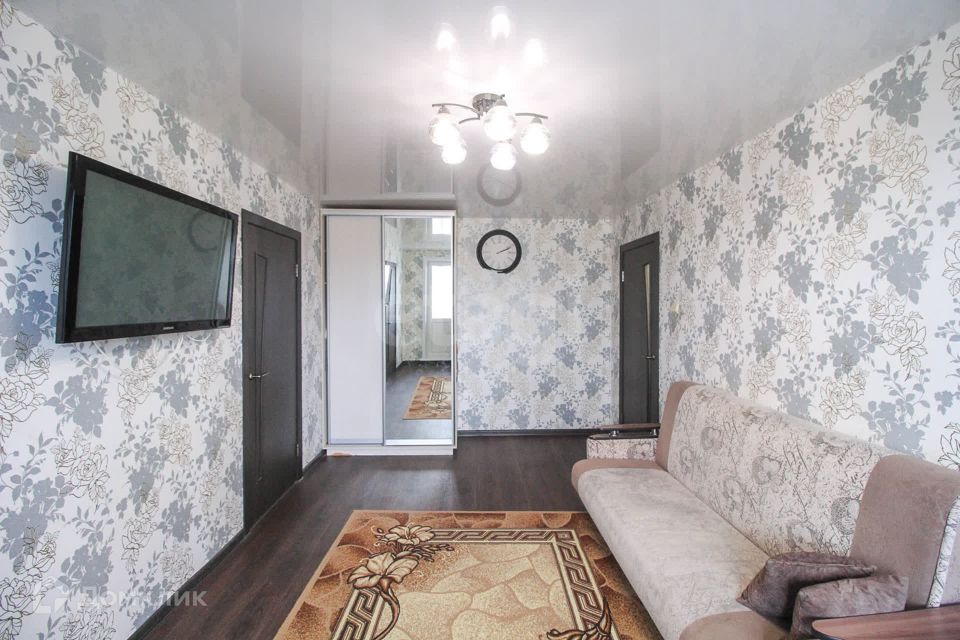 Продаётся 4-комнатная квартира, 61.5 м²