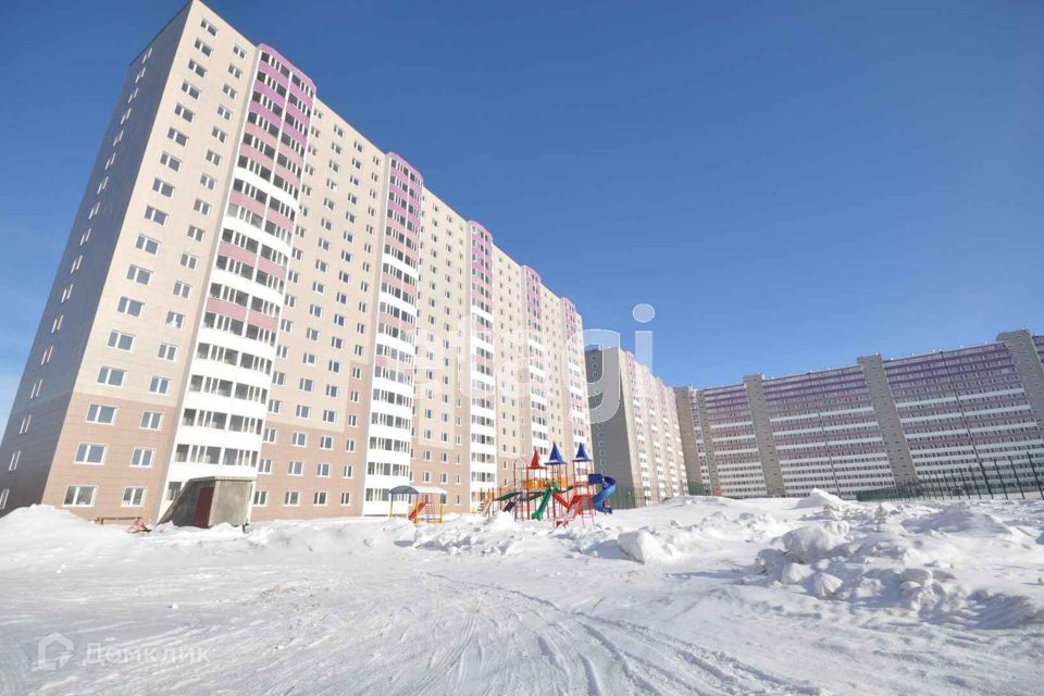 Продаётся 1-комнатная квартира, 43.8 м²