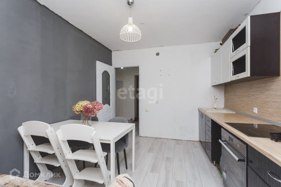 Продаётся 1-комнатная квартира, 47.5 м²