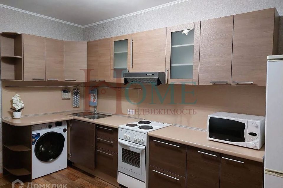 Сдаётся 1-комнатная квартира, 55 м²
