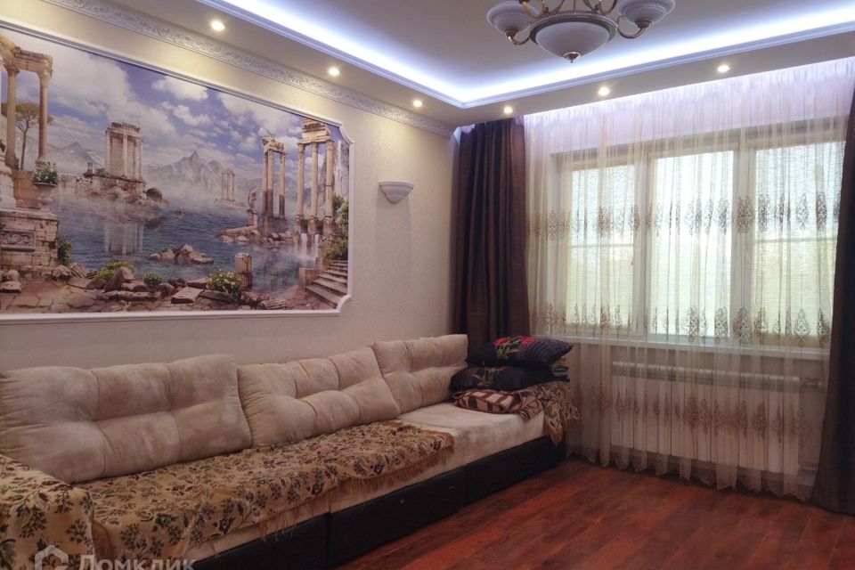 Продаётся 4-комнатная квартира, 81.9 м²