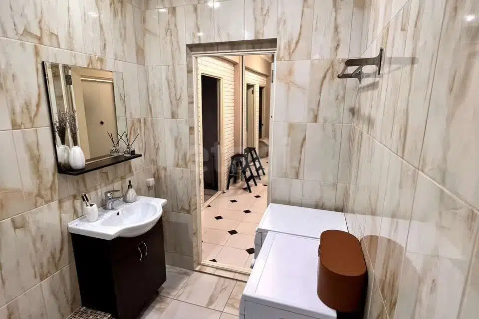 Продаётся 1-комнатная квартира, 43.8 м²