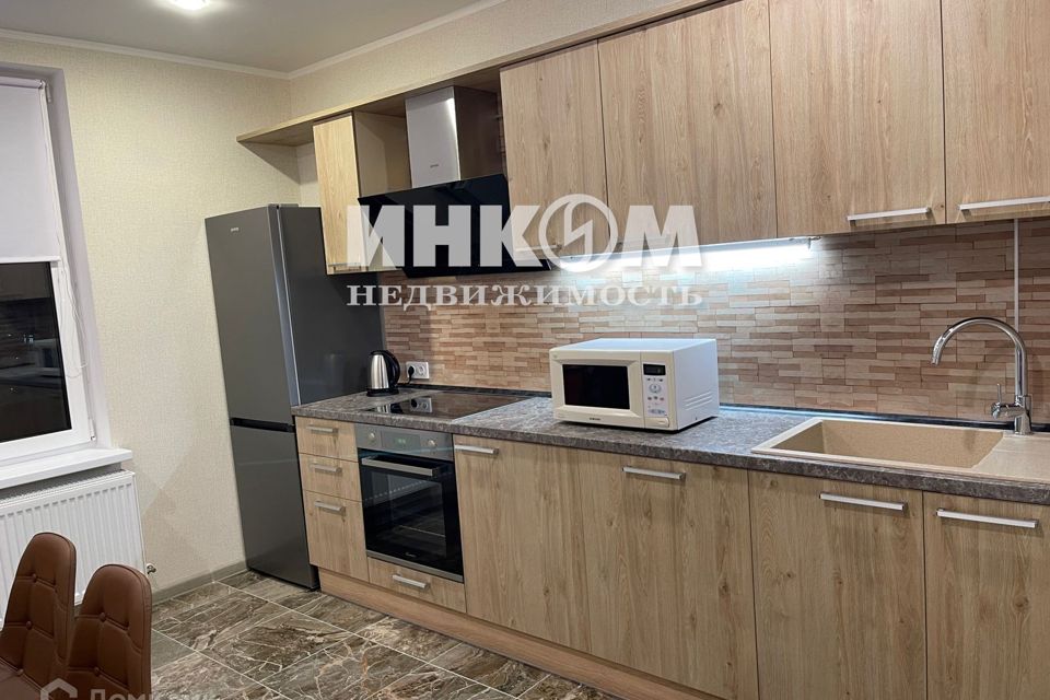 Сдаётся 3-комнатная квартира, 100 м²