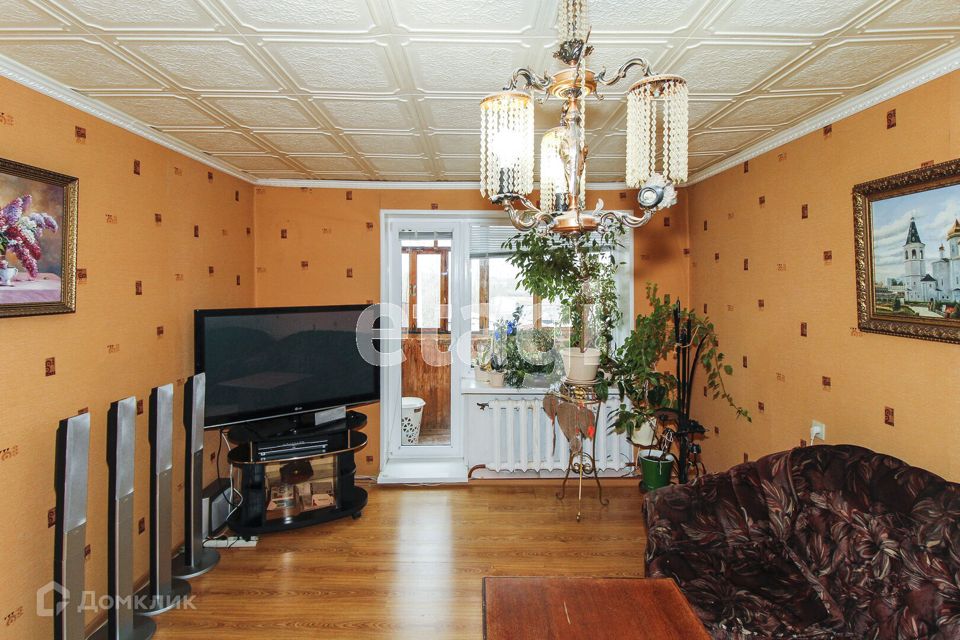 Продаётся 4-комнатная квартира, 90.6 м²