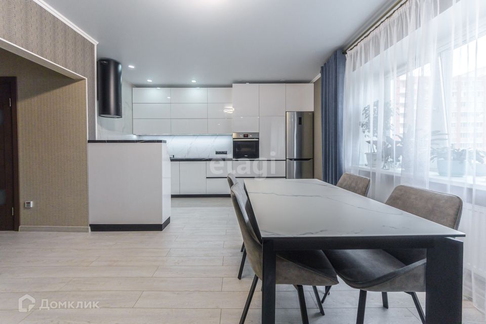 Продаётся 2-комнатная квартира, 79.5 м²