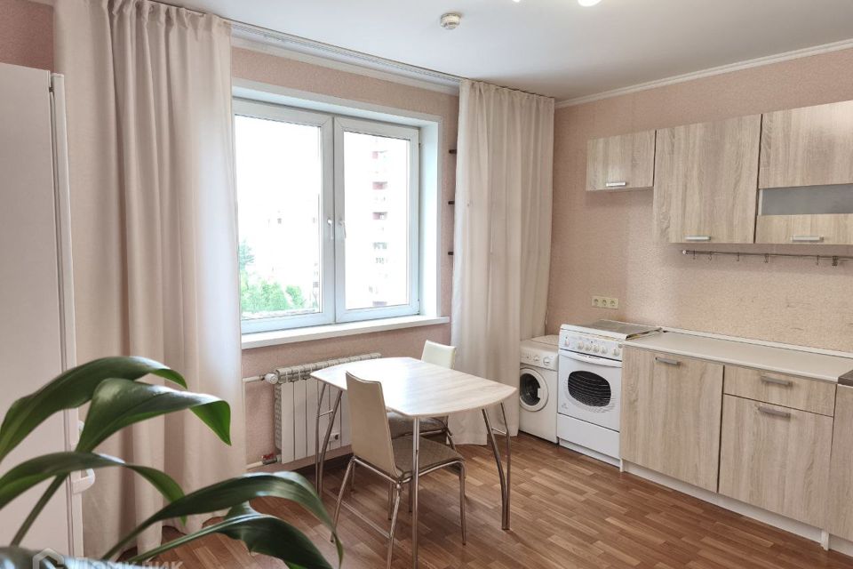 Продаётся 1-комнатная квартира, 43.2 м²