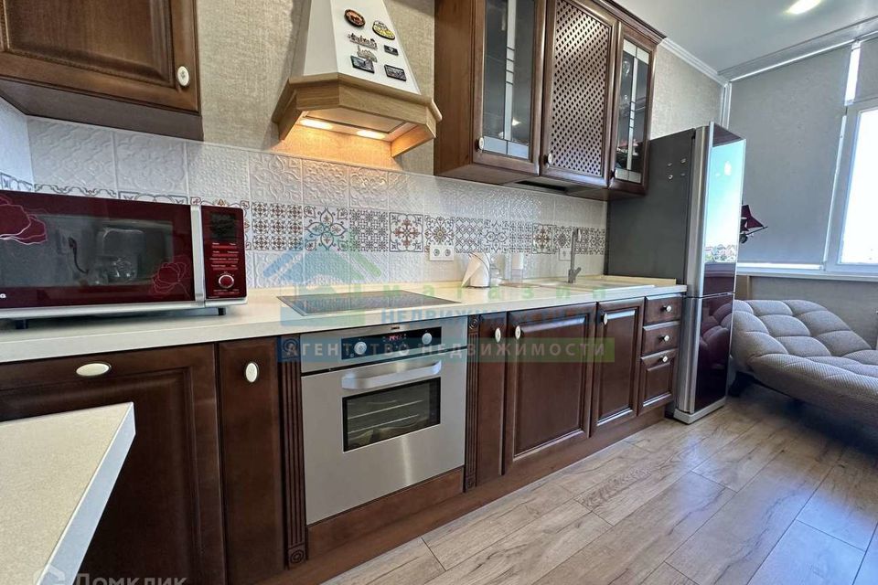 Продаётся 1-комнатная квартира, 43 м²