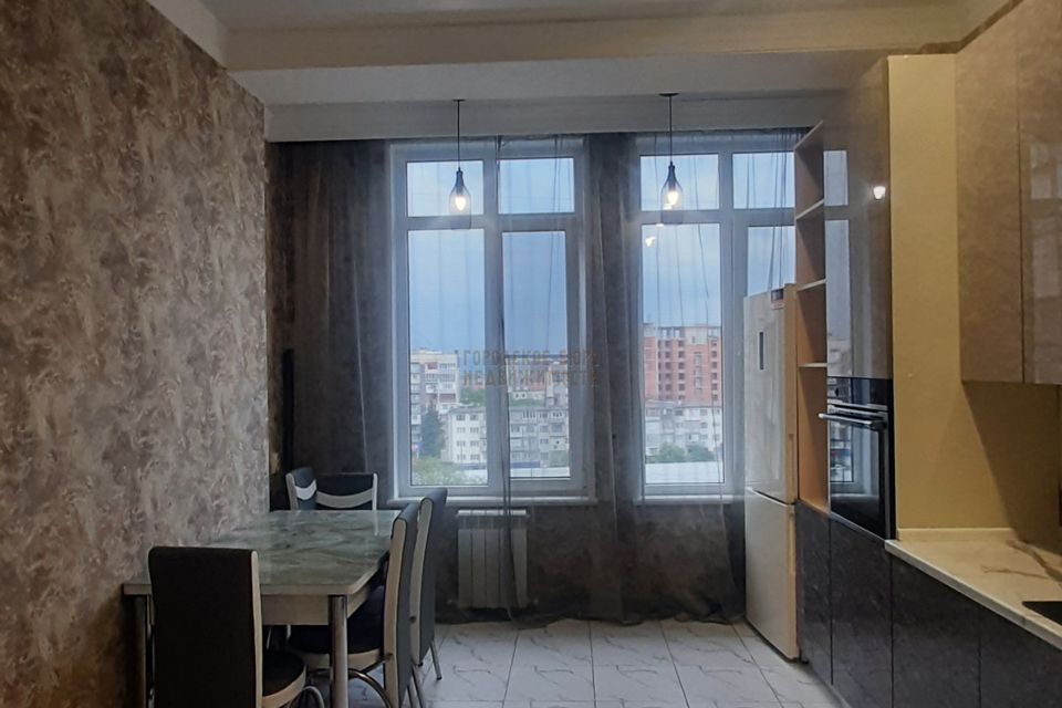 Сдаётся 1-комнатная квартира, 50 м²