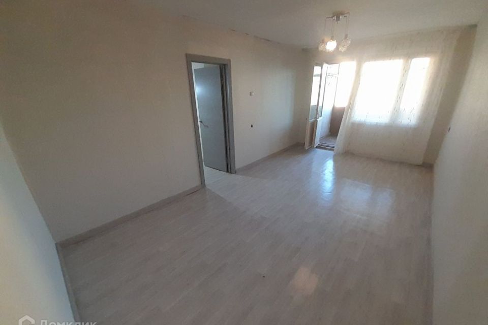 Продаётся 2-комнатная квартира, 43.8 м²