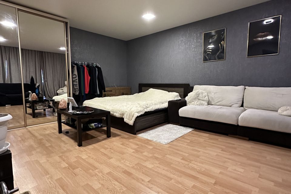 Продаётся 1-комнатная квартира, 50 м²