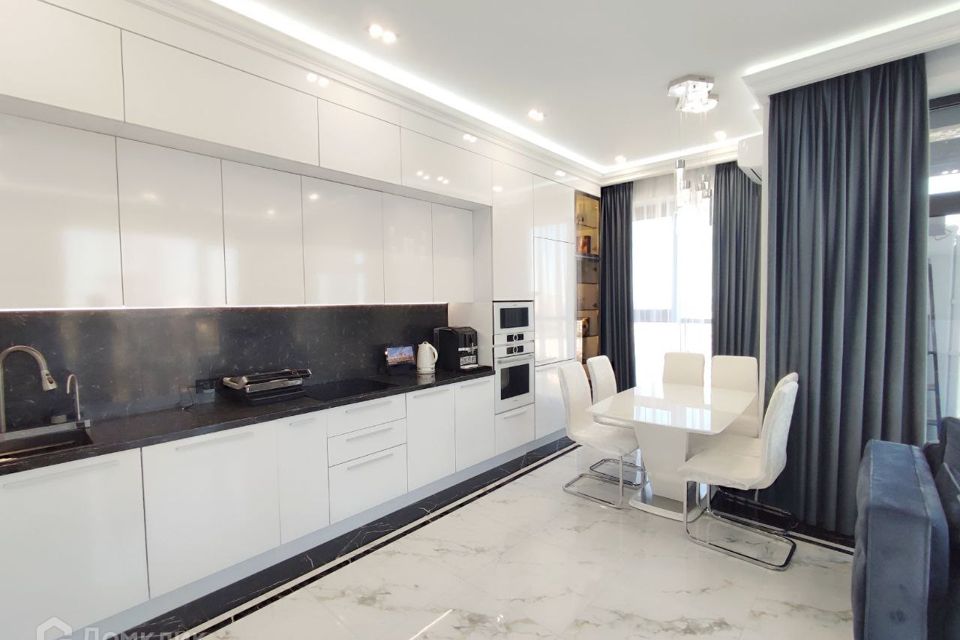 Продаётся 3-комнатная квартира, 71.6 м²