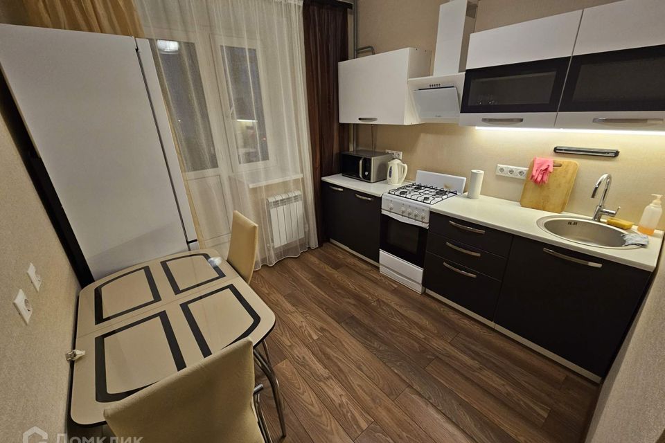 Сдаётся 1-комнатная квартира, 42 м²