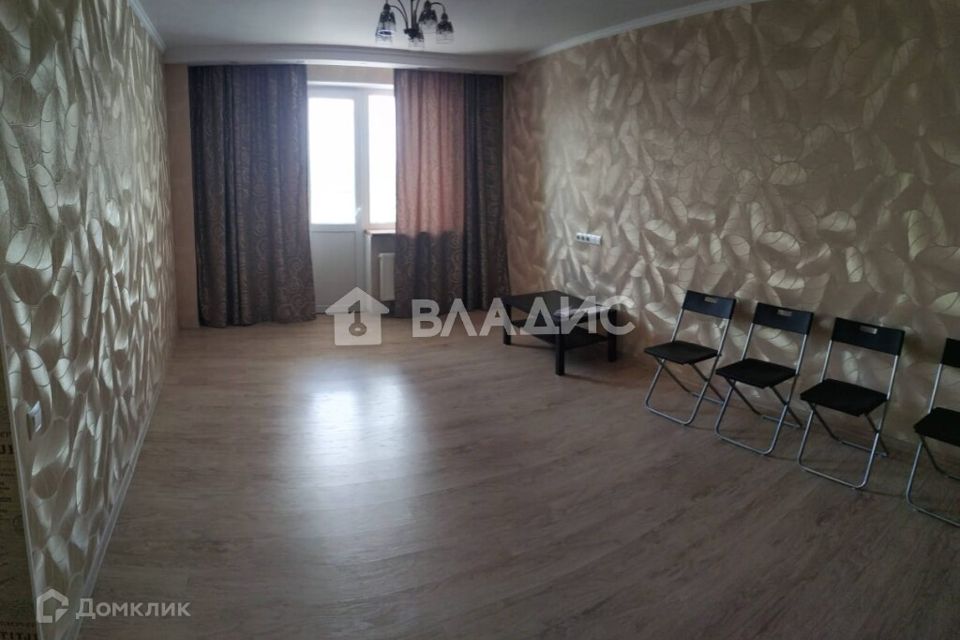 Продаётся 1-комнатная квартира, 57.6 м²