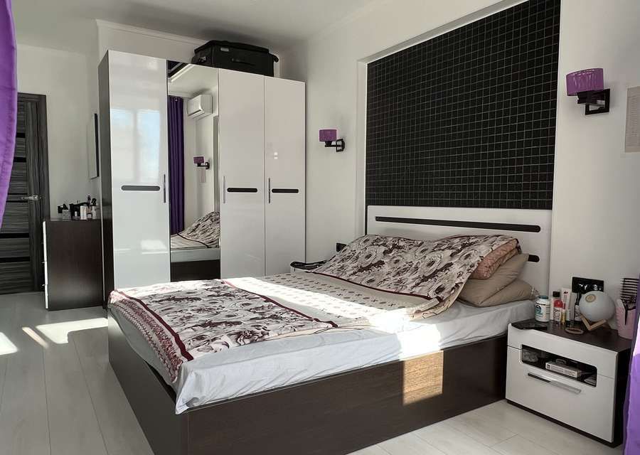 Продаётся 2-комнатная квартира, 60.8 м²