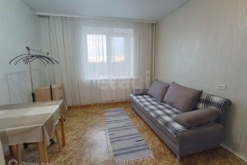 Продаётся комната в 5-комн. квартире, 13.9 м²