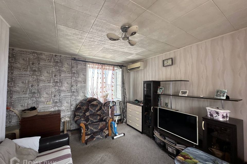 Продаётся 4-комнатная квартира, 79.4 м²