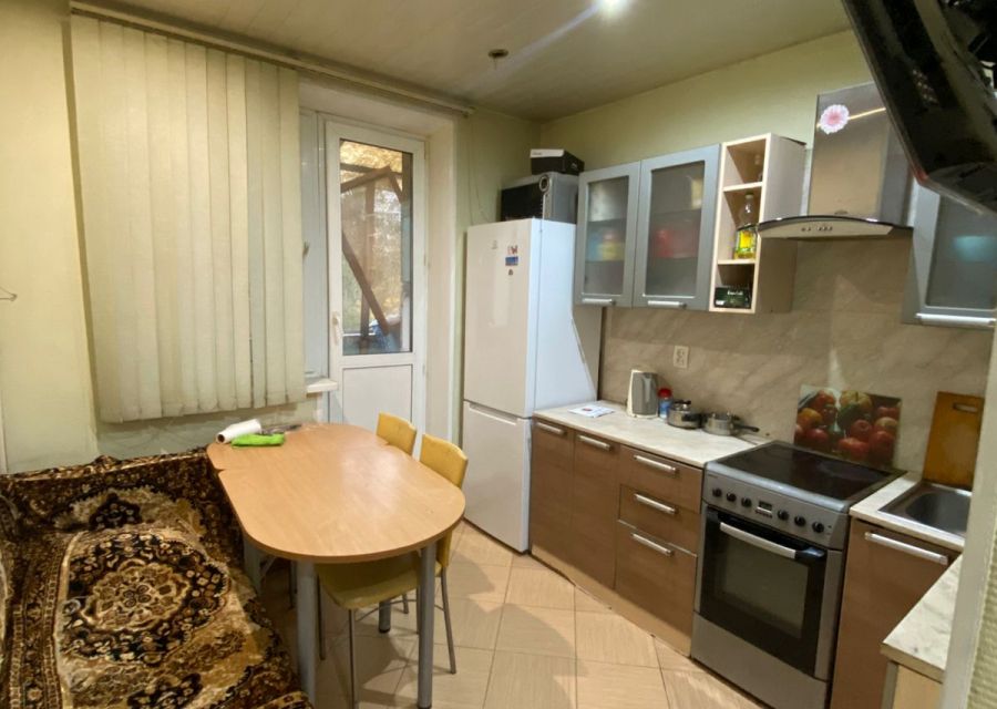Продаётся 1-комнатная квартира, 38.2 м²