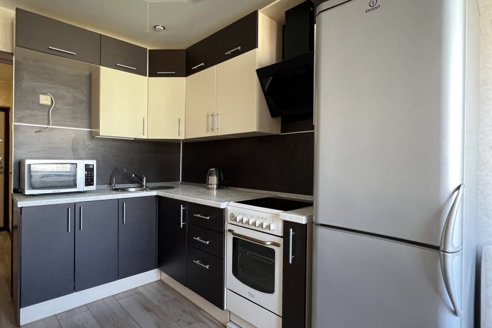Сдаётся 1-комнатная квартира, 38 м²