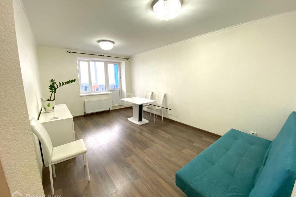 Продаётся 1-комнатная квартира, 40.4 м²