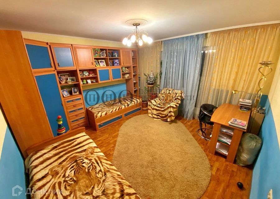 Продаётся 5-комнатная квартира, 101.7 м²