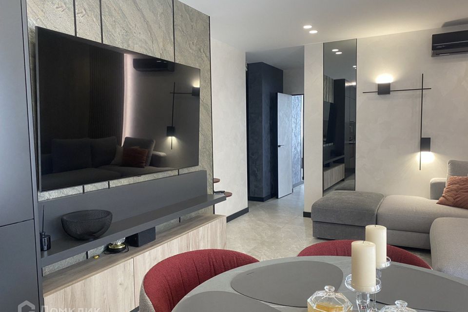 Сдаётся 2-комнатная квартира, 73 м²