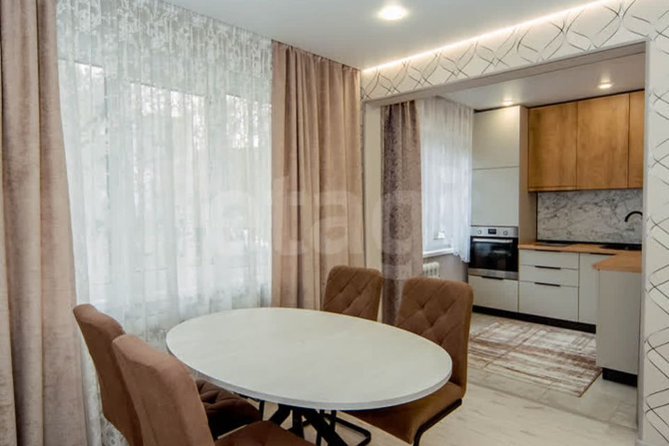 Продаётся 3-комнатная квартира, 65.2 м²