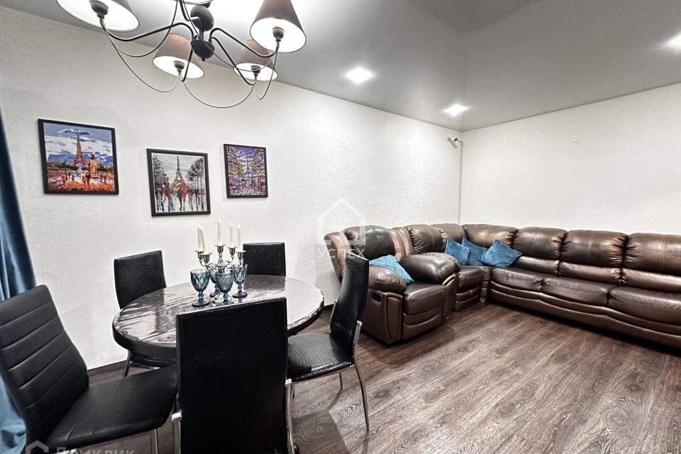 Продаётся 4-комнатная квартира, 78.9 м²