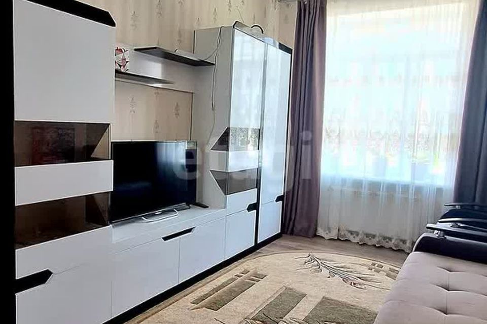 Продаётся 1-комнатная квартира, 35.8 м²