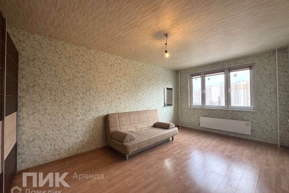 Сдаётся 2-комнатная квартира, 60.7 м²