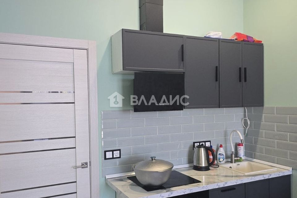 Продаётся 1-комнатная квартира, 39.6 м²
