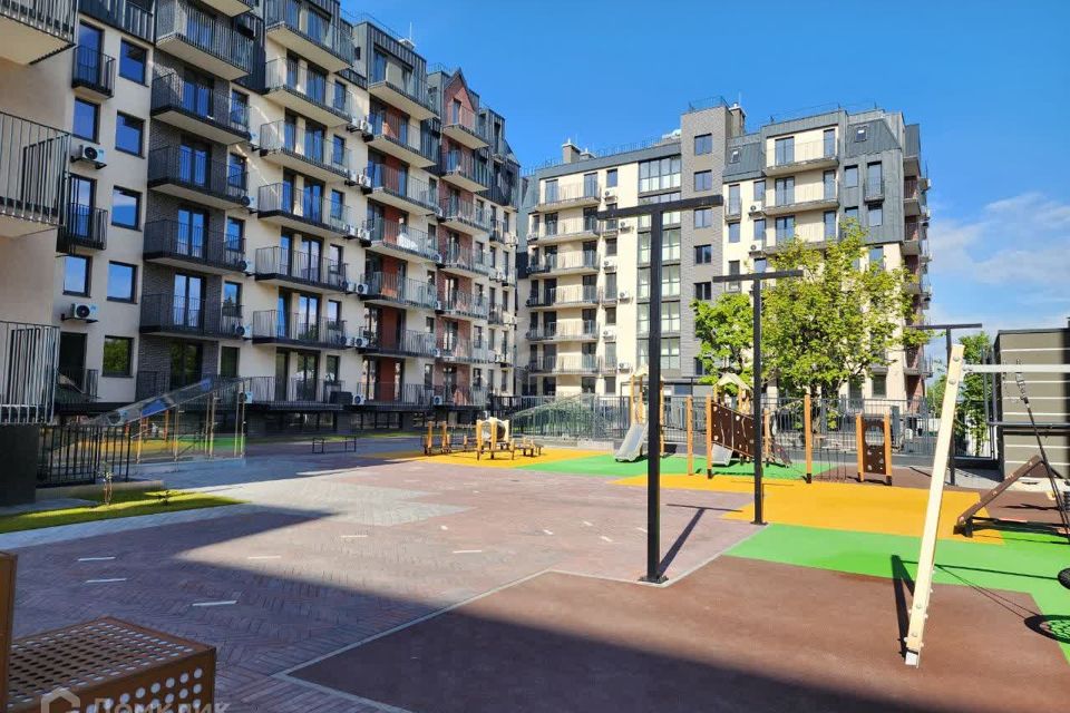 Продаётся 1-комнатная квартира, 52 м²