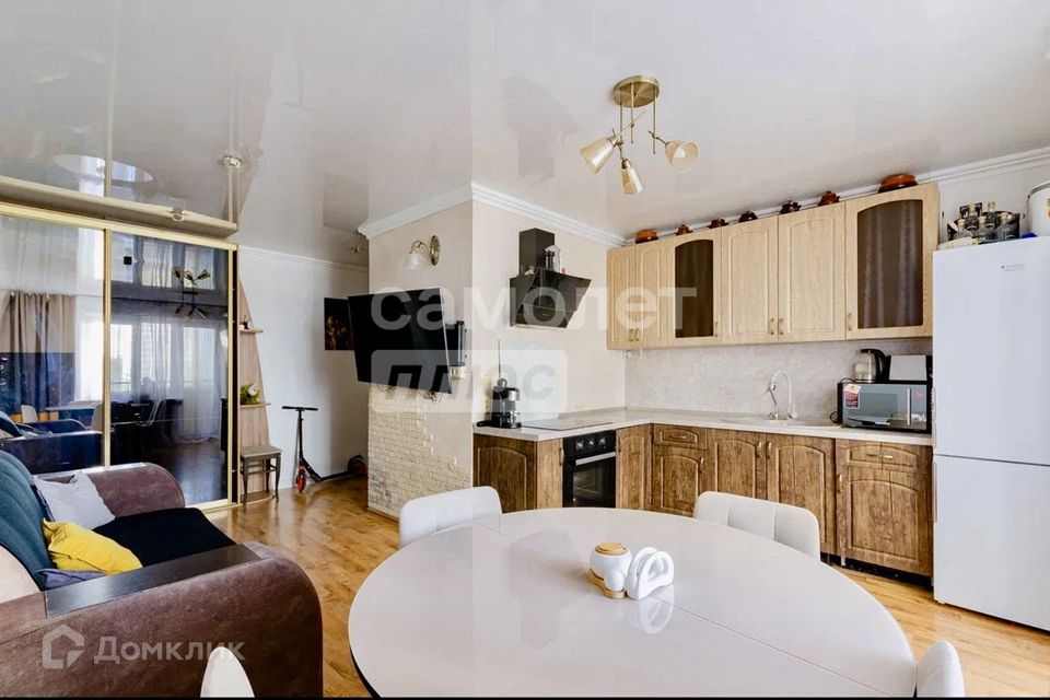 Продаётся 3-комнатная квартира, 64 м²