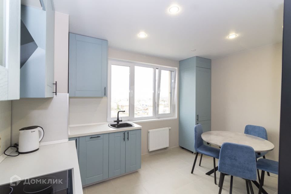 Продаётся 1-комнатная квартира, 42 м²