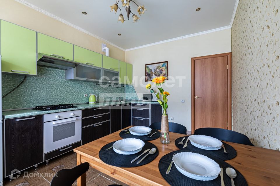 Продаётся 2-комнатная квартира, 72 м²