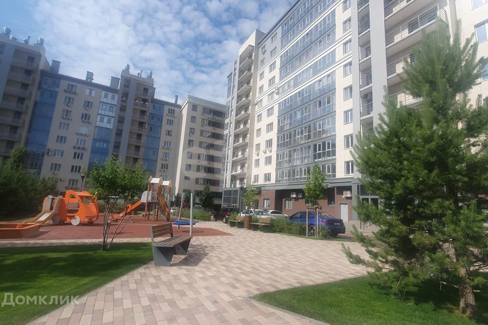 Продаётся 1-комнатная квартира, 55 м²