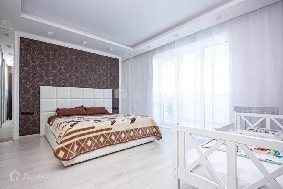 Продаётся 4-комнатная квартира, 107.1 м²