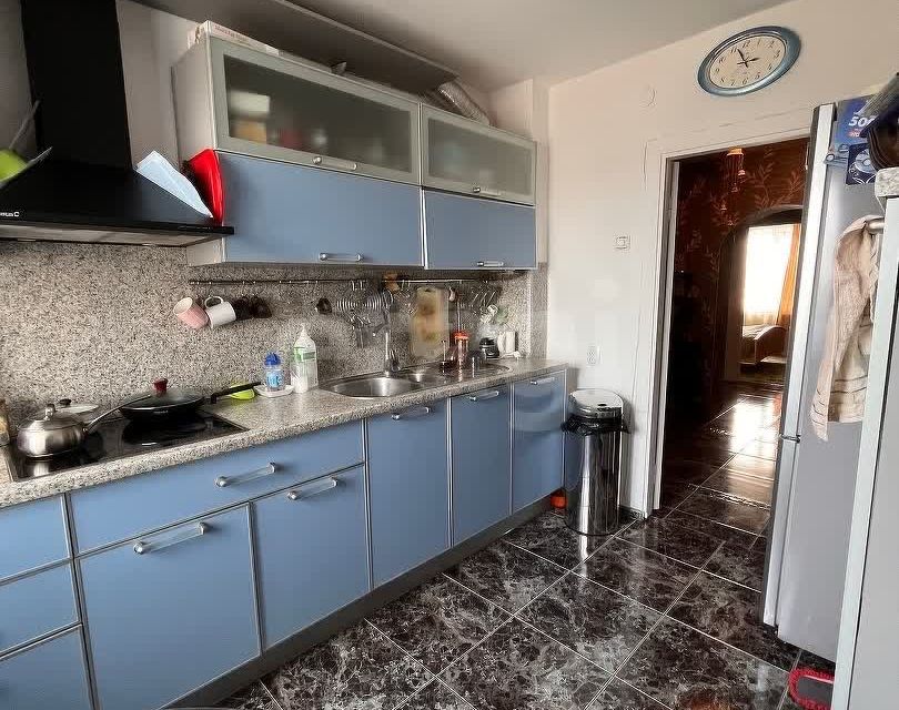 Продаётся 4-комнатная квартира, 88 м²