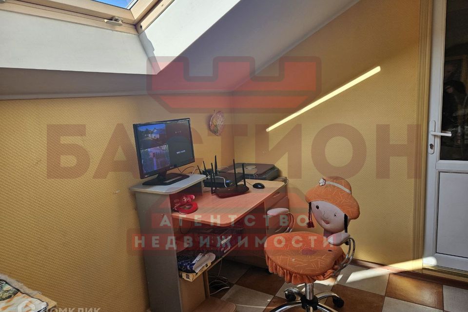 Продаётся 2-этажный дом, 319 м²