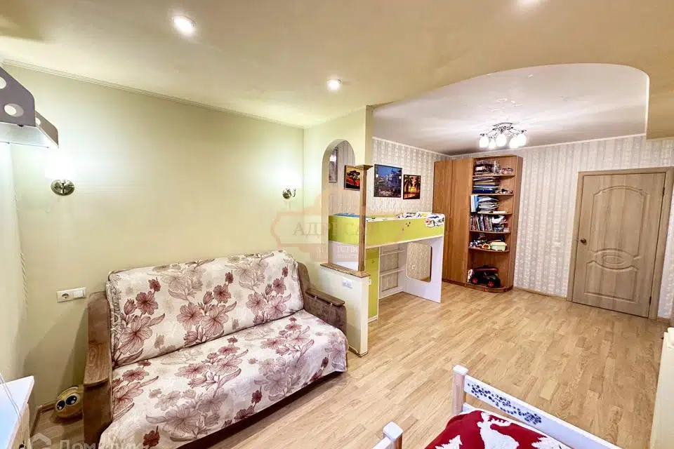 Продаётся 2-комнатная квартира, 49.7 м²