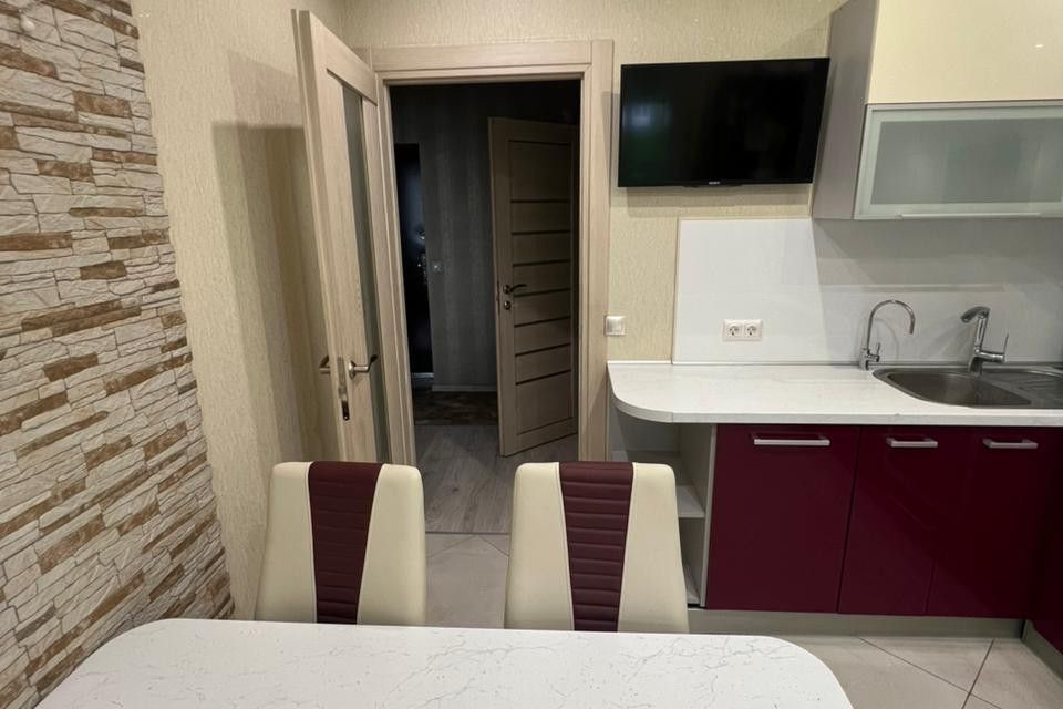 Продаётся 1-комнатная квартира, 42.6 м²