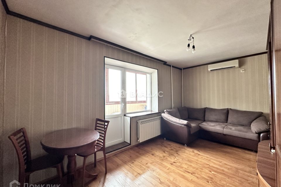Продаётся 1-комнатная квартира, 39.7 м²