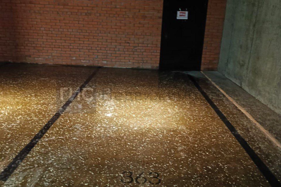 Продаётся машиноместо, 13.3 м²