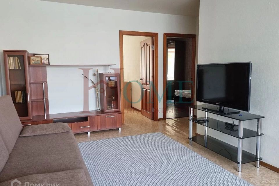 Сдаётся 2-комнатная квартира, 57 м²