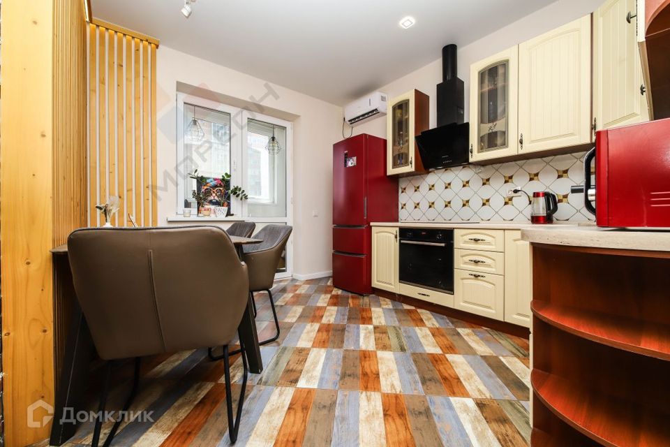 Продаётся 1-комнатная квартира, 42.2 м²